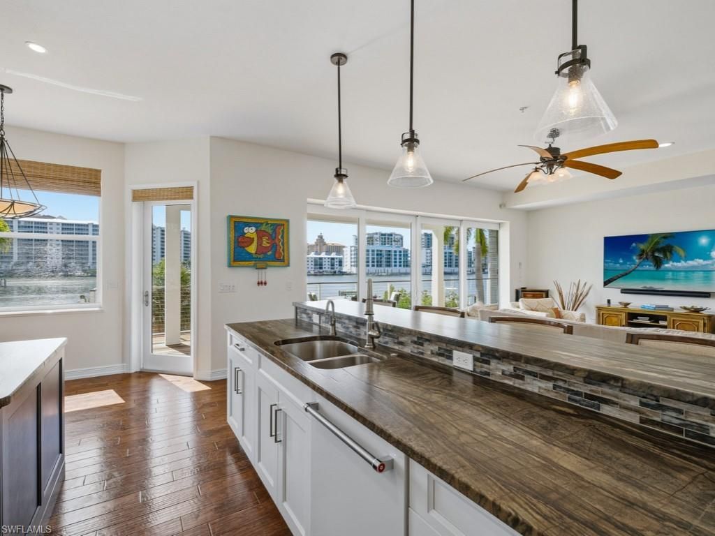 390 Oak Ave, Naples, FL 34108 Photo