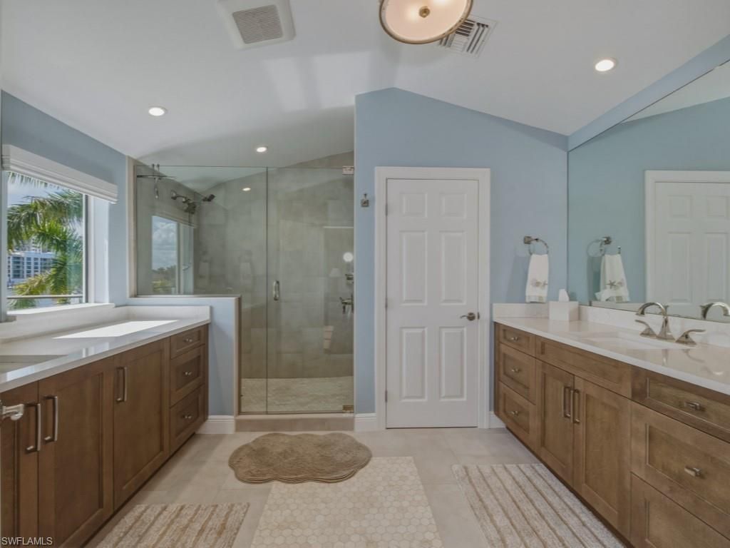 390 Oak Ave, Naples, FL 34108 Photo