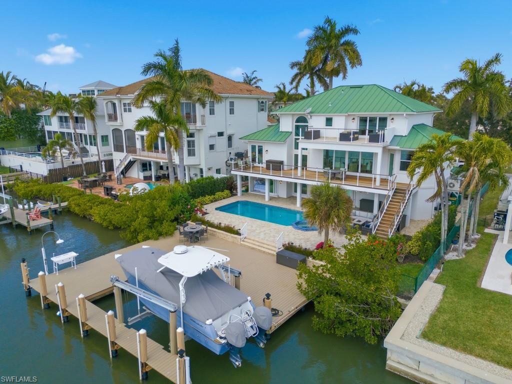 390 Oak Ave, Naples, FL 34108 Photo