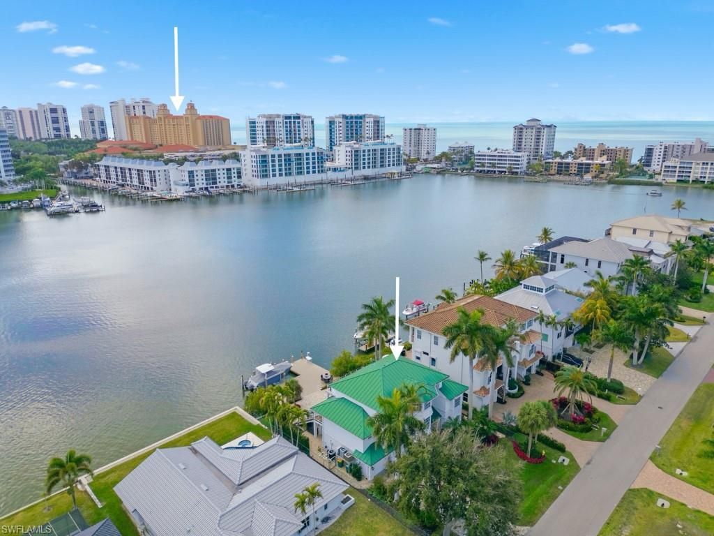 390 Oak Ave, Naples, FL 34108 Photo