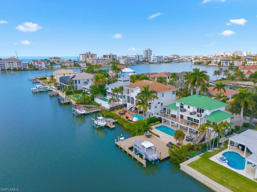 390 Oak Ave, Naples, FL 34108 Photo