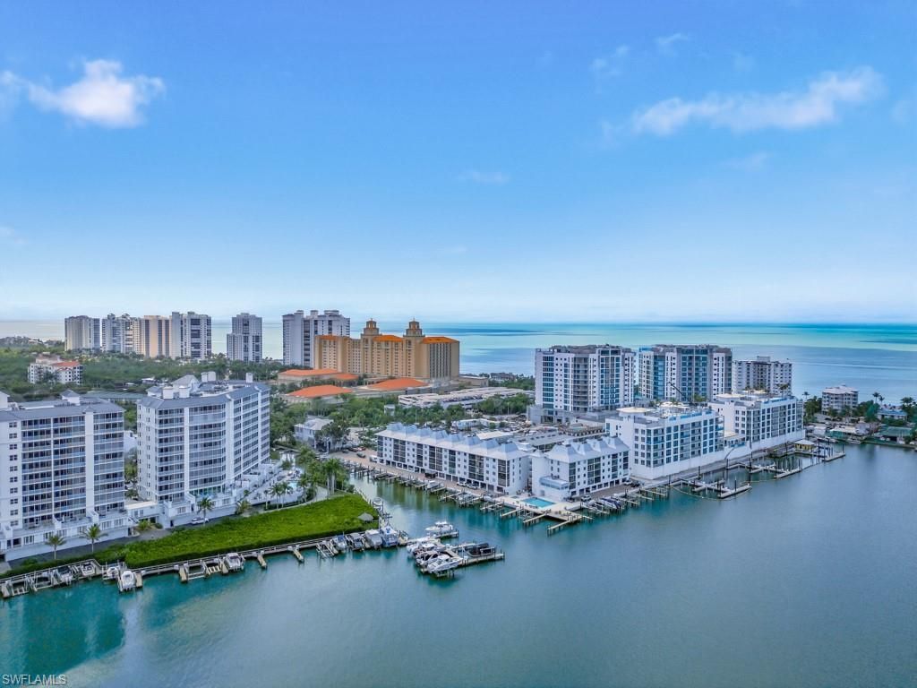 390 Oak Ave, Naples, FL 34108 Photo
