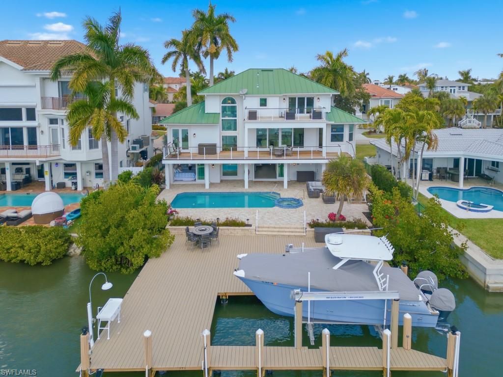 390 Oak Ave, Naples, FL 34108 Photo