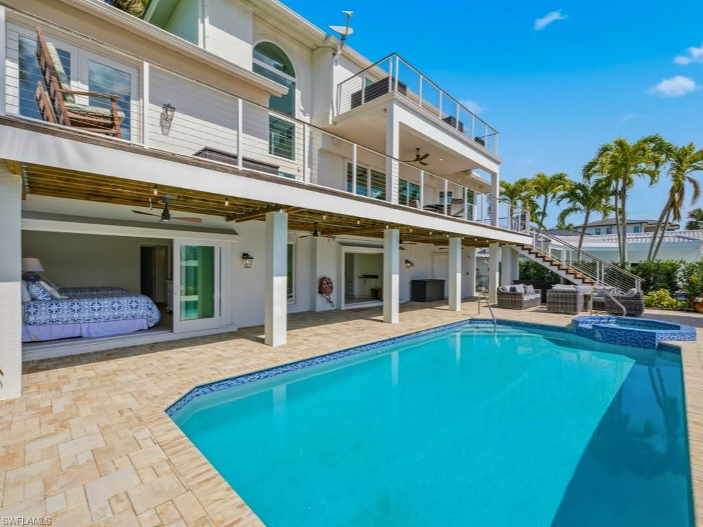 390 Oak Ave, Naples, FL 34108 Photo