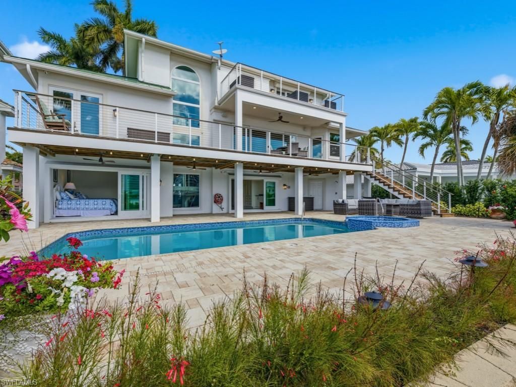 390 Oak Ave, Naples, FL 34108 Photo
