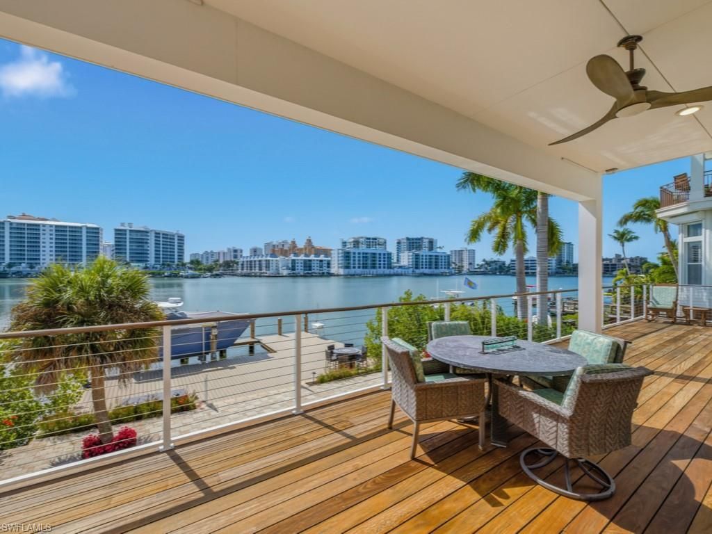 390 Oak Ave, Naples, FL 34108 Photo