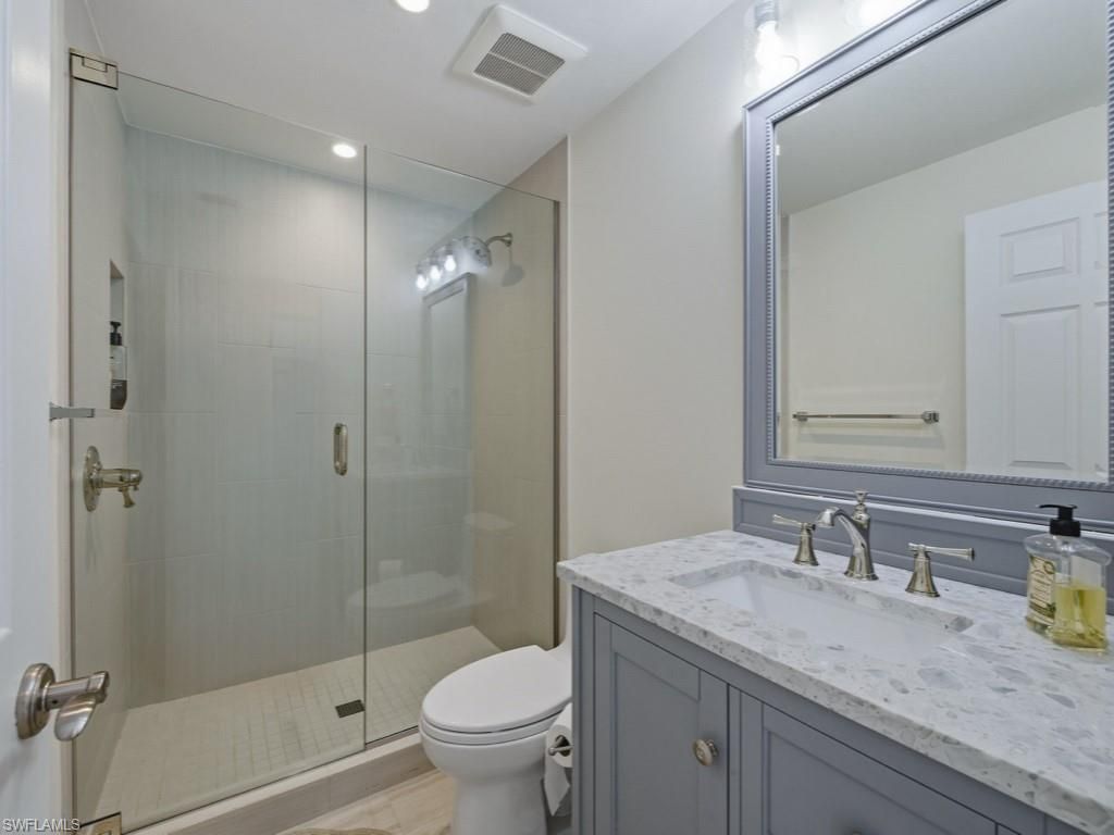 390 Oak Ave, Naples, FL 34108 Photo