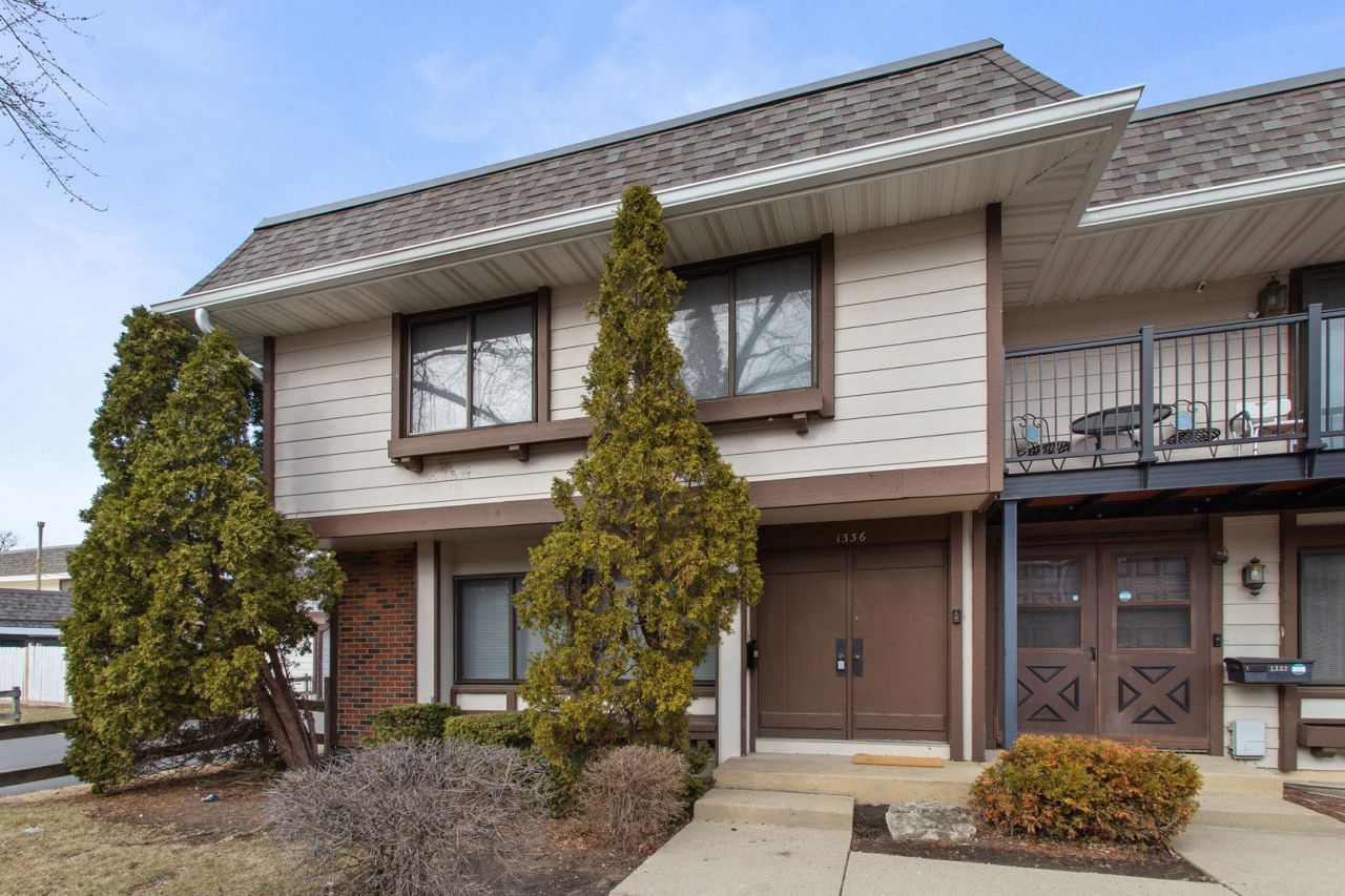 1336 Court O Street, Hanover Park, IL 60133 Main Photo