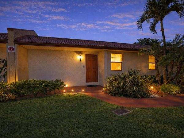 105 Lake Irene Drive, West Palm Beach, FL 33411