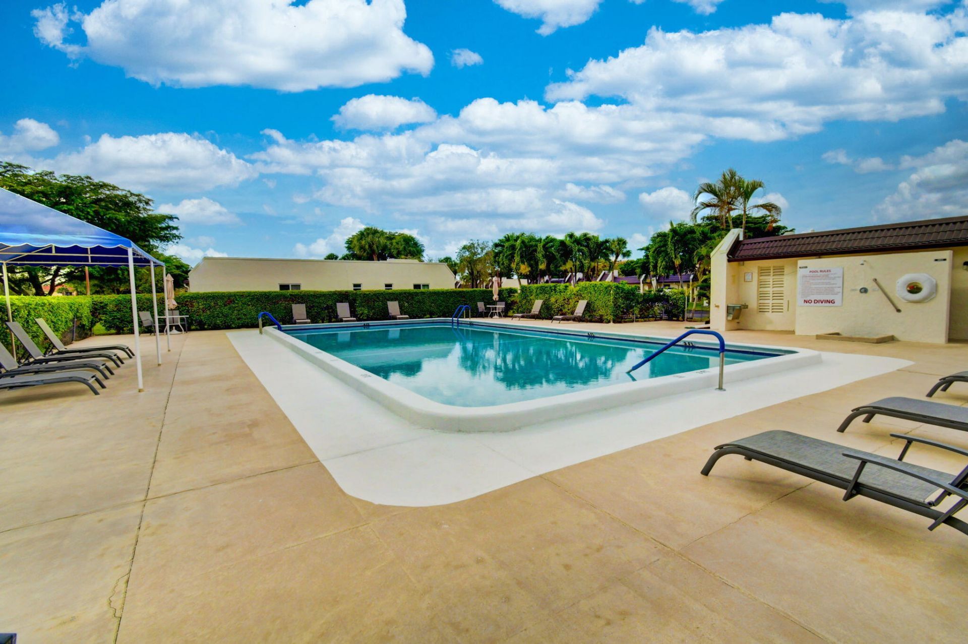 105 Lake Irene Drive, West Palm Beach, FL 33411 Photo