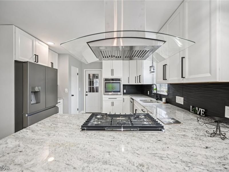 1050 Lake View Drive, Zanesville, OH 43701 Photo 11