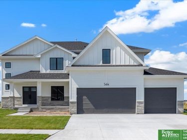 21343 Laurel Circle, Elkhorn, NE 68022