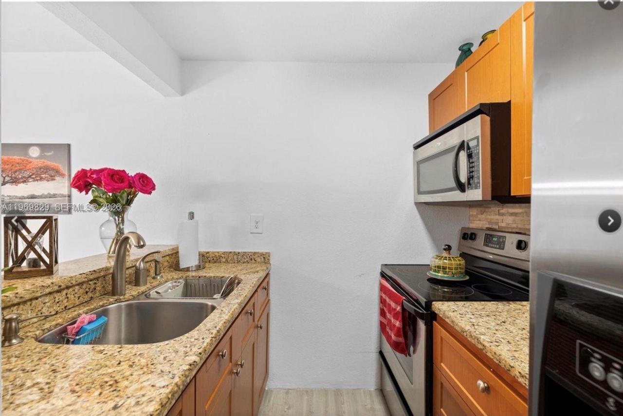 2530 SW 3rd Ave , Unit 305, Miami, FL 33129 Photo