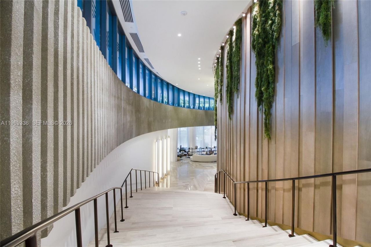 2831 S Bayshore Dr, Unit 1505, Miami, FL 33133 Photo