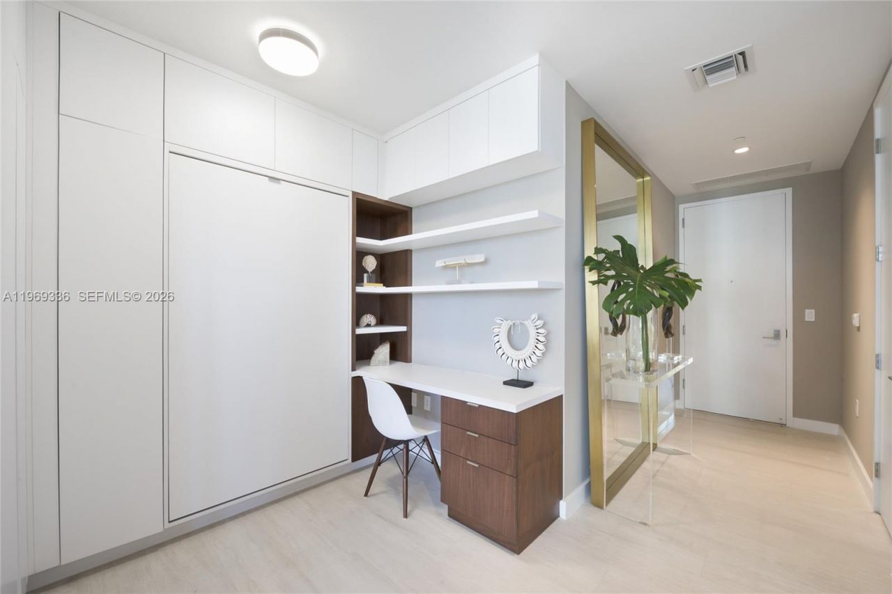 2831 S Bayshore Dr, Unit 1505, Miami, FL 33133 Photo