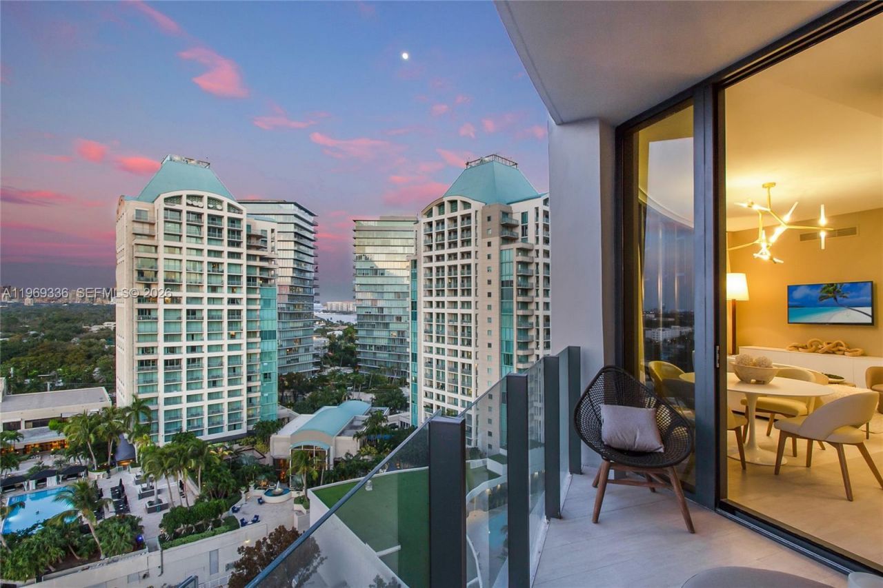 2831 S Bayshore Dr, Unit 1505, Miami, FL 33133 Photo