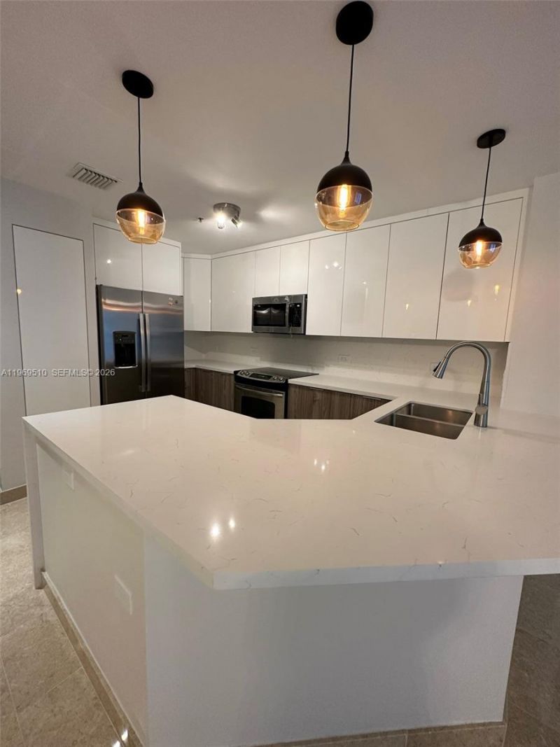 801 Brickell Key Blvd, Unit 809, Miami, FL 33131 Photo