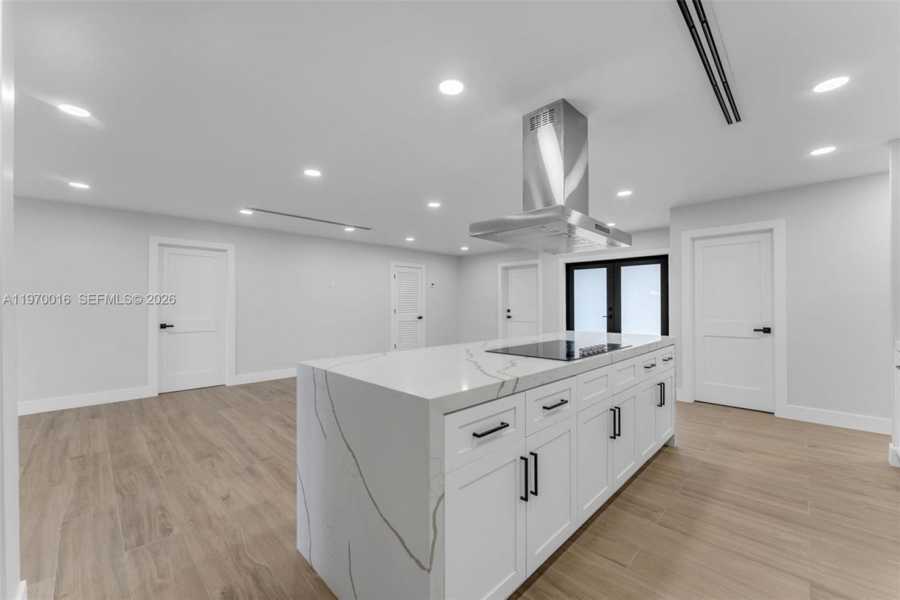 9381 SW 62nd St, Miami, FL 33173 Photo