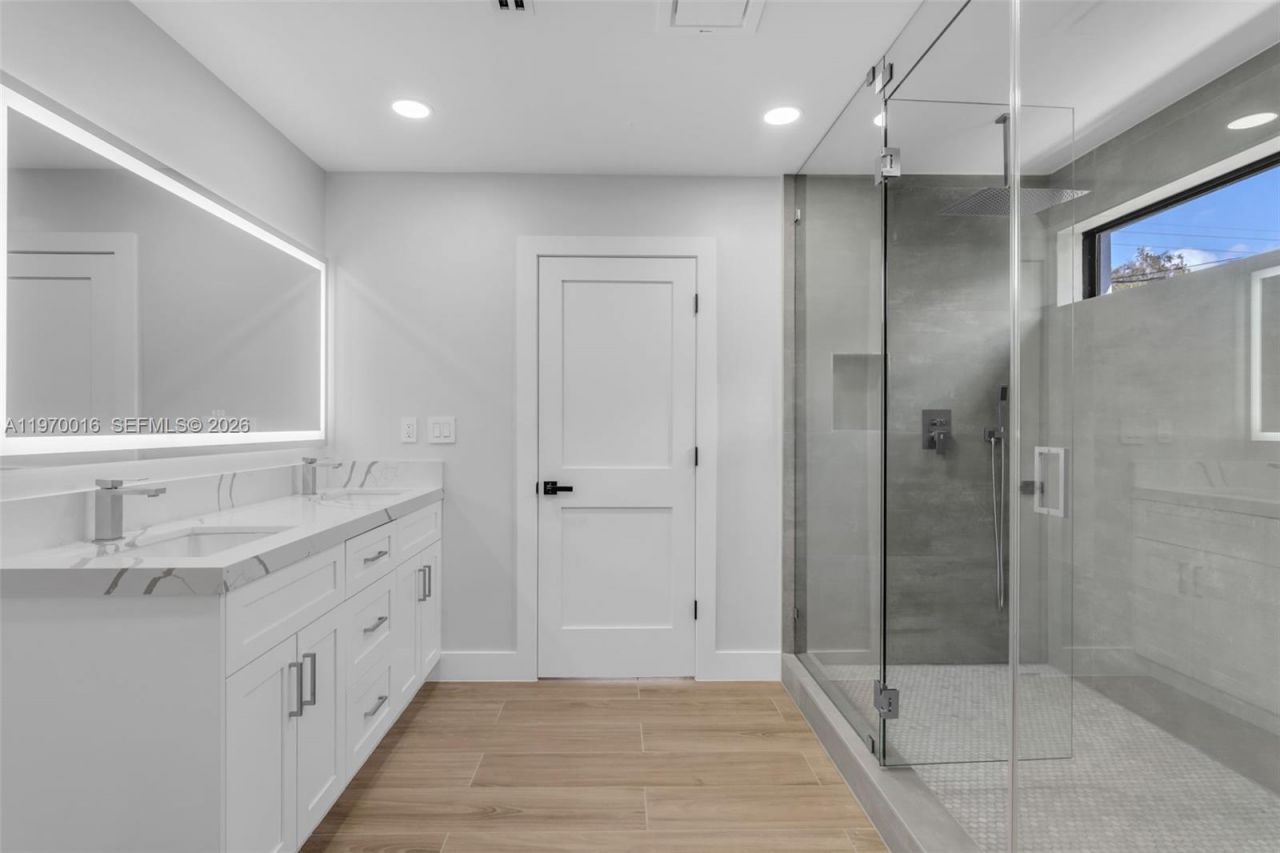 9381 SW 62nd St, Miami, FL 33173 Photo