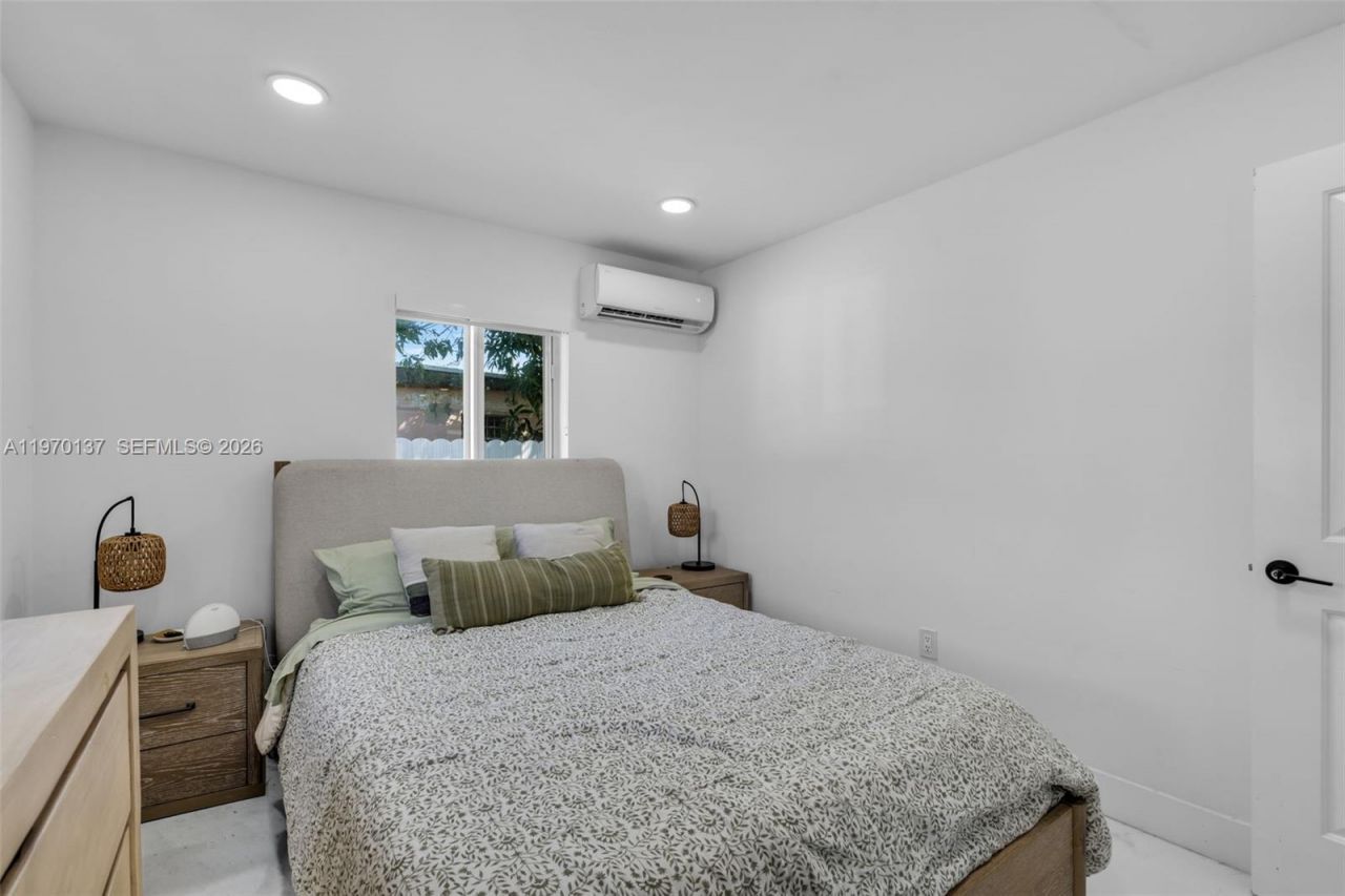 2020 NW 83rd Ter , Miami, FL 33147 Photo