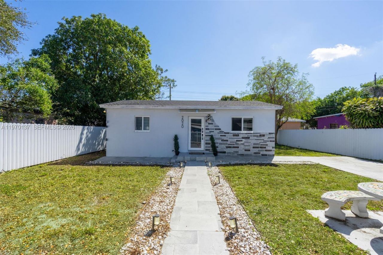 2020 NW 83rd Ter , Miami, FL 33147 Photo