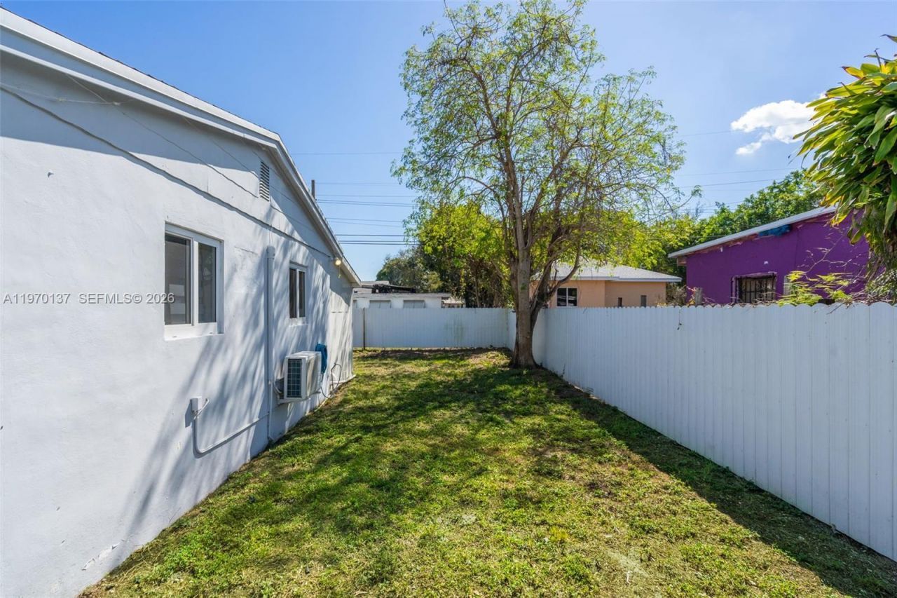 2020 NW 83rd Ter , Miami, FL 33147 Photo