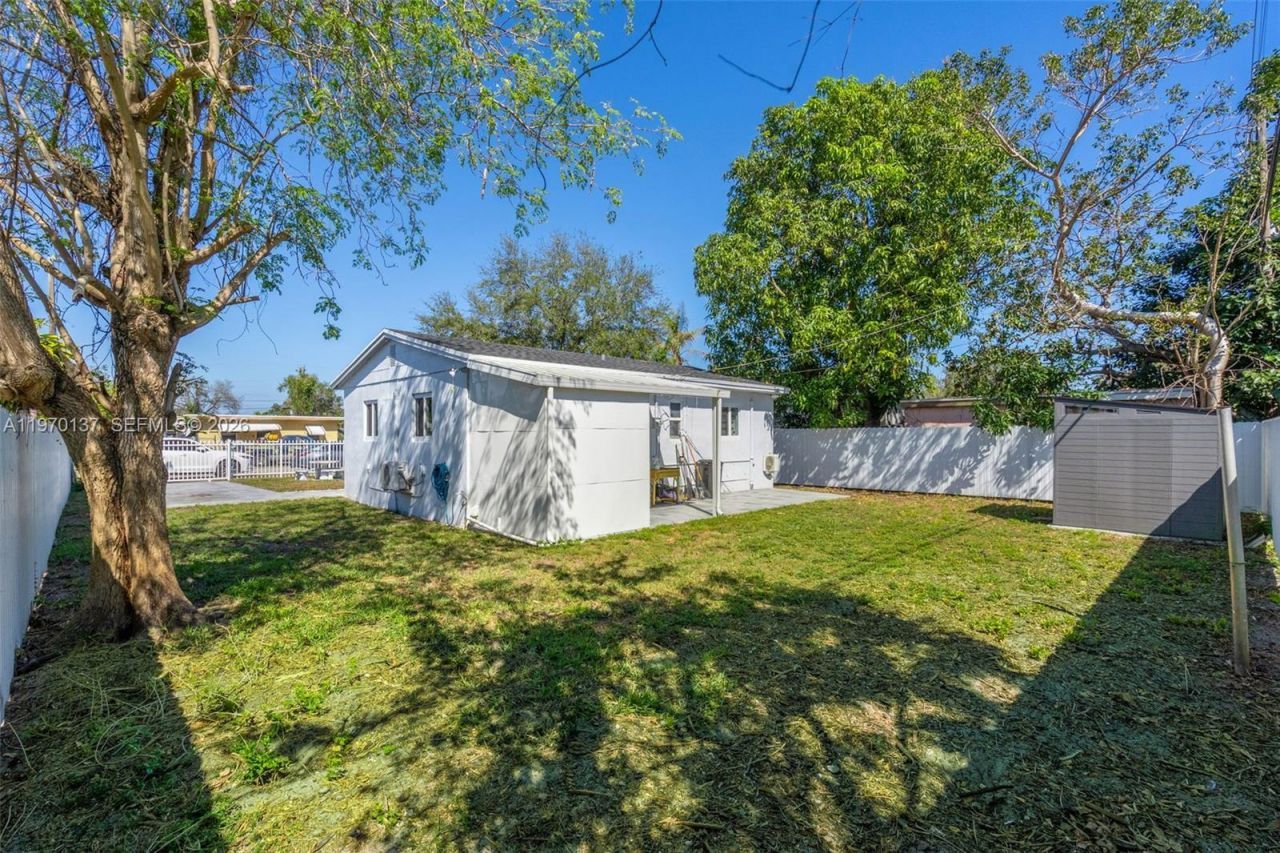 2020 NW 83rd Ter , Miami, FL 33147 Photo