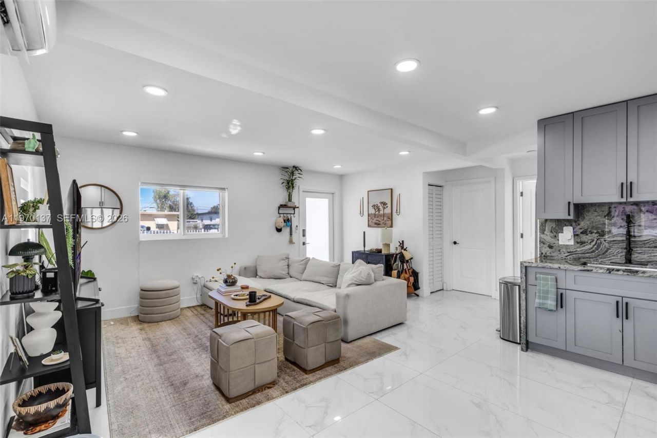 2020 NW 83rd Ter , Miami, FL 33147 Photo