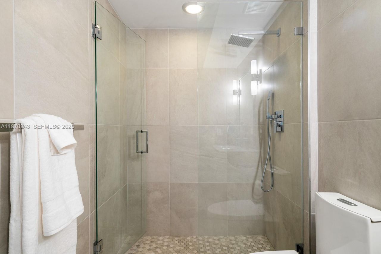 110 Washington Ave , Unit 1316, Miami Beach, FL 33139 Photo