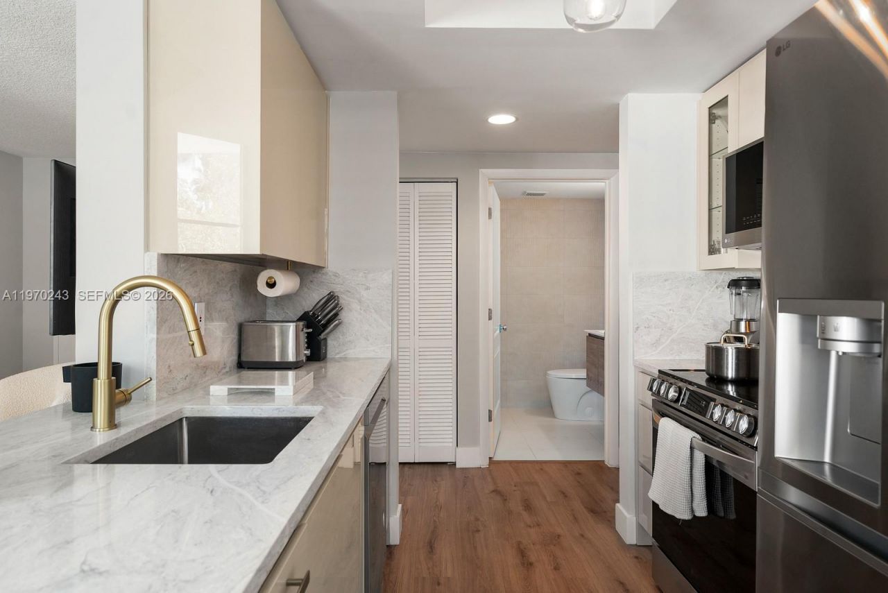 110 Washington Ave , Unit 1316, Miami Beach, FL 33139 Photo