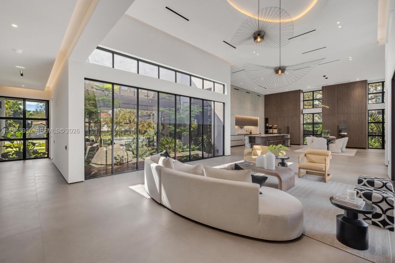 549 NE 95th St, Miami Shores, FL 33138 Photo