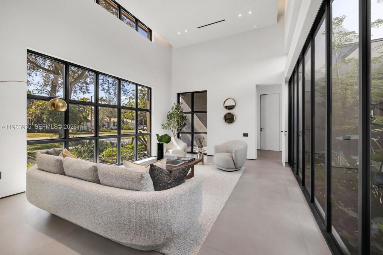 549 NE 95th St, Miami Shores, FL 33138 Photo