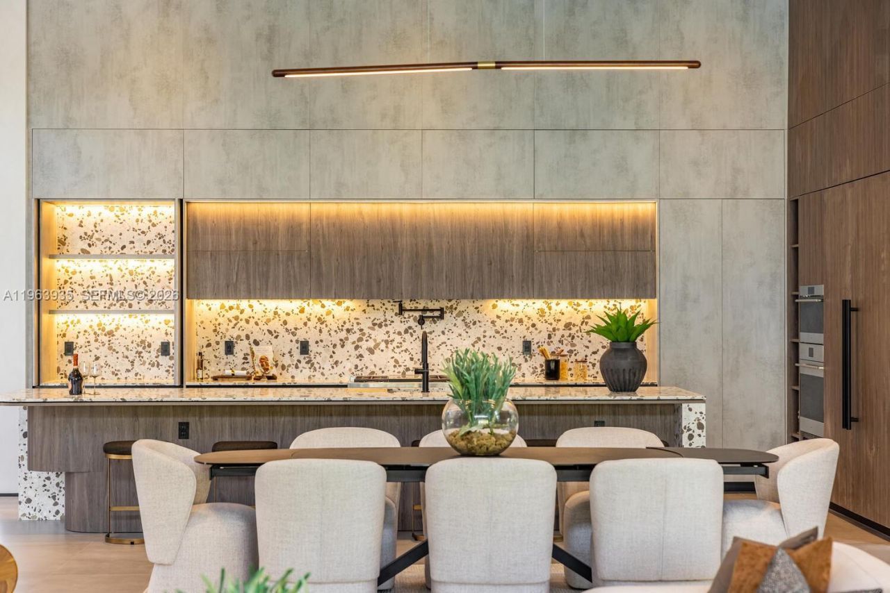 549 NE 95th St, Miami Shores, FL 33138 Photo