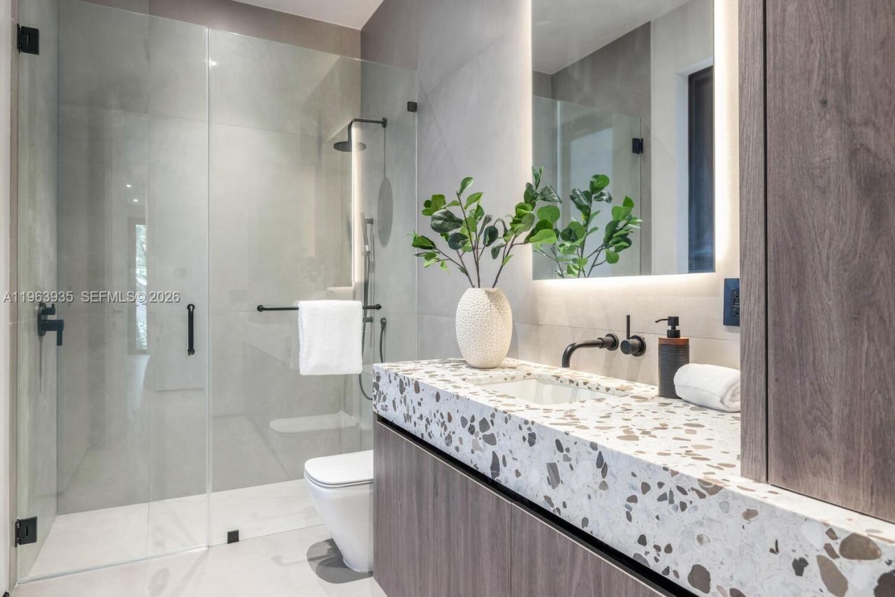 549 NE 95th St, Miami Shores, FL 33138 Photo