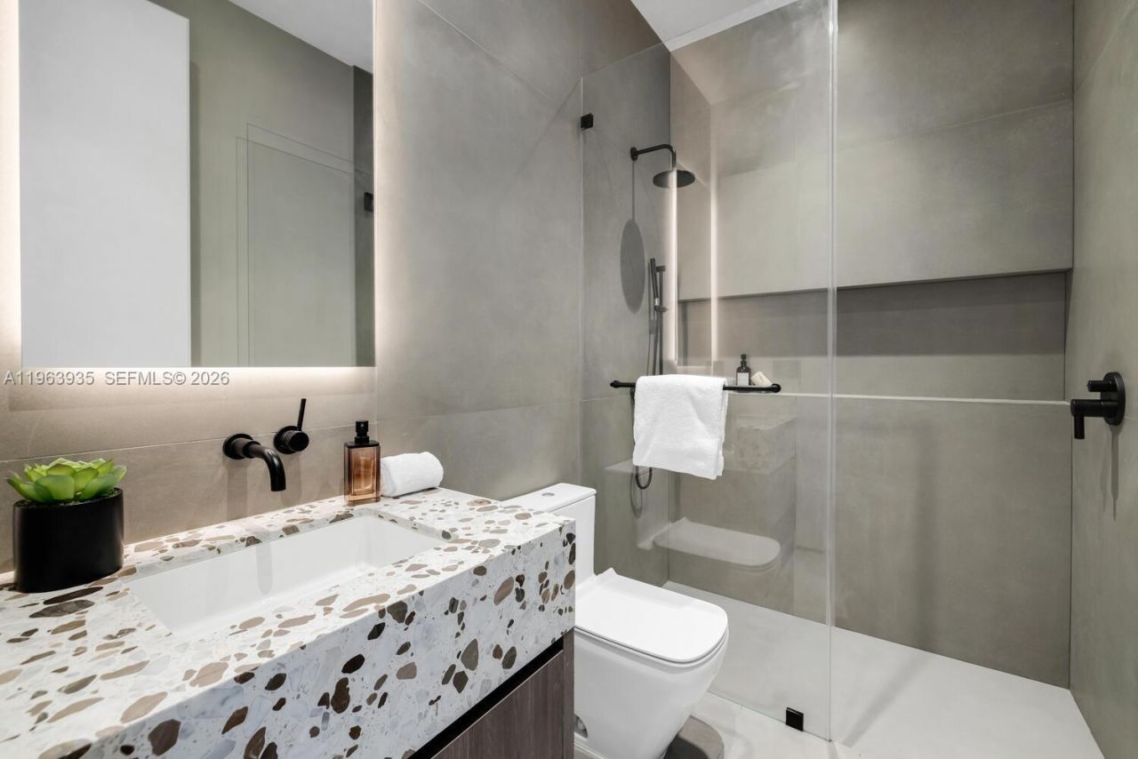 549 NE 95th St, Miami Shores, FL 33138 Photo