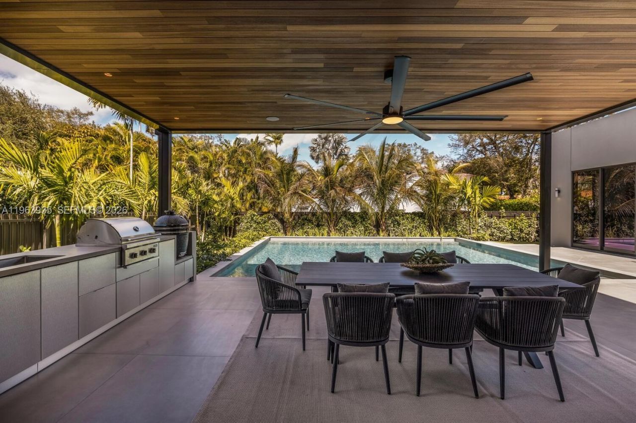 549 NE 95th St, Miami Shores, FL 33138 Photo