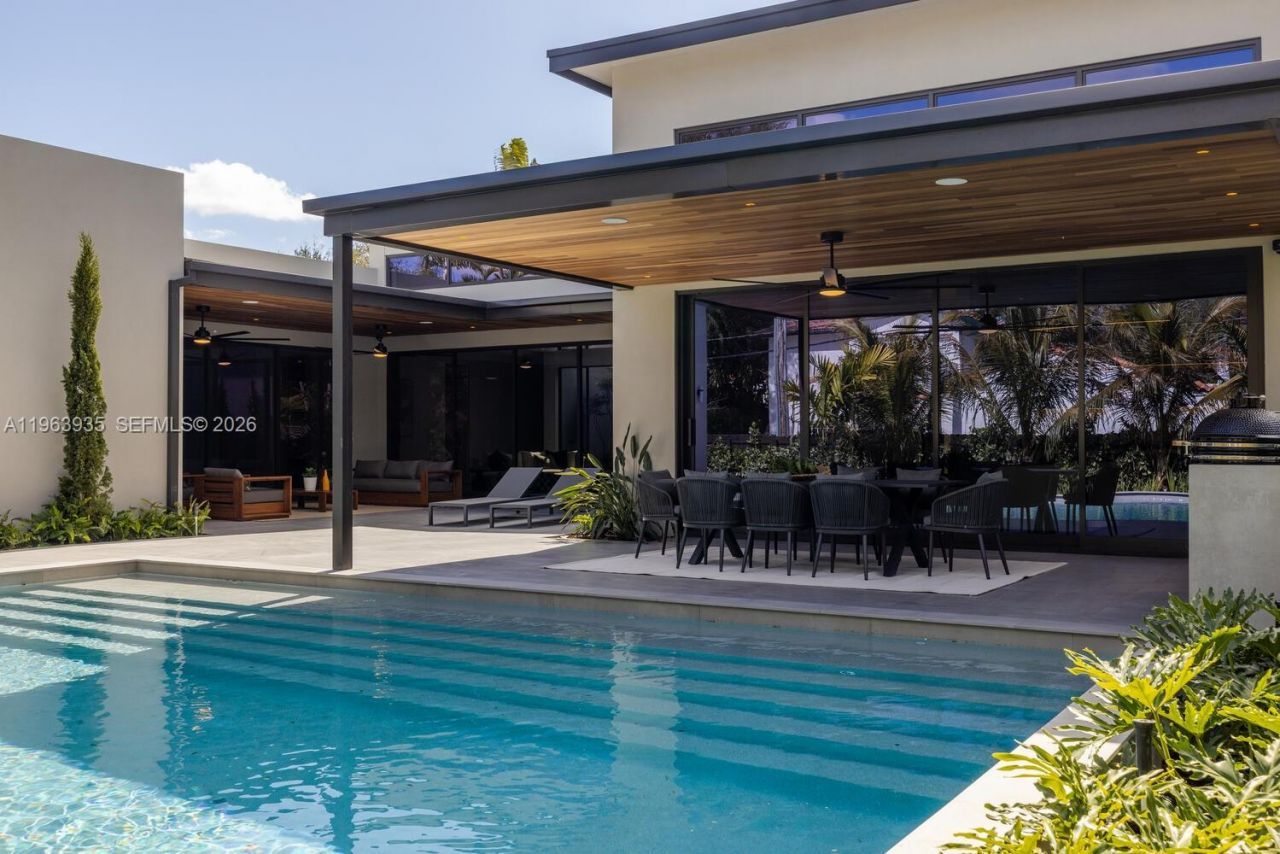 549 NE 95th St, Miami Shores, FL 33138 Photo