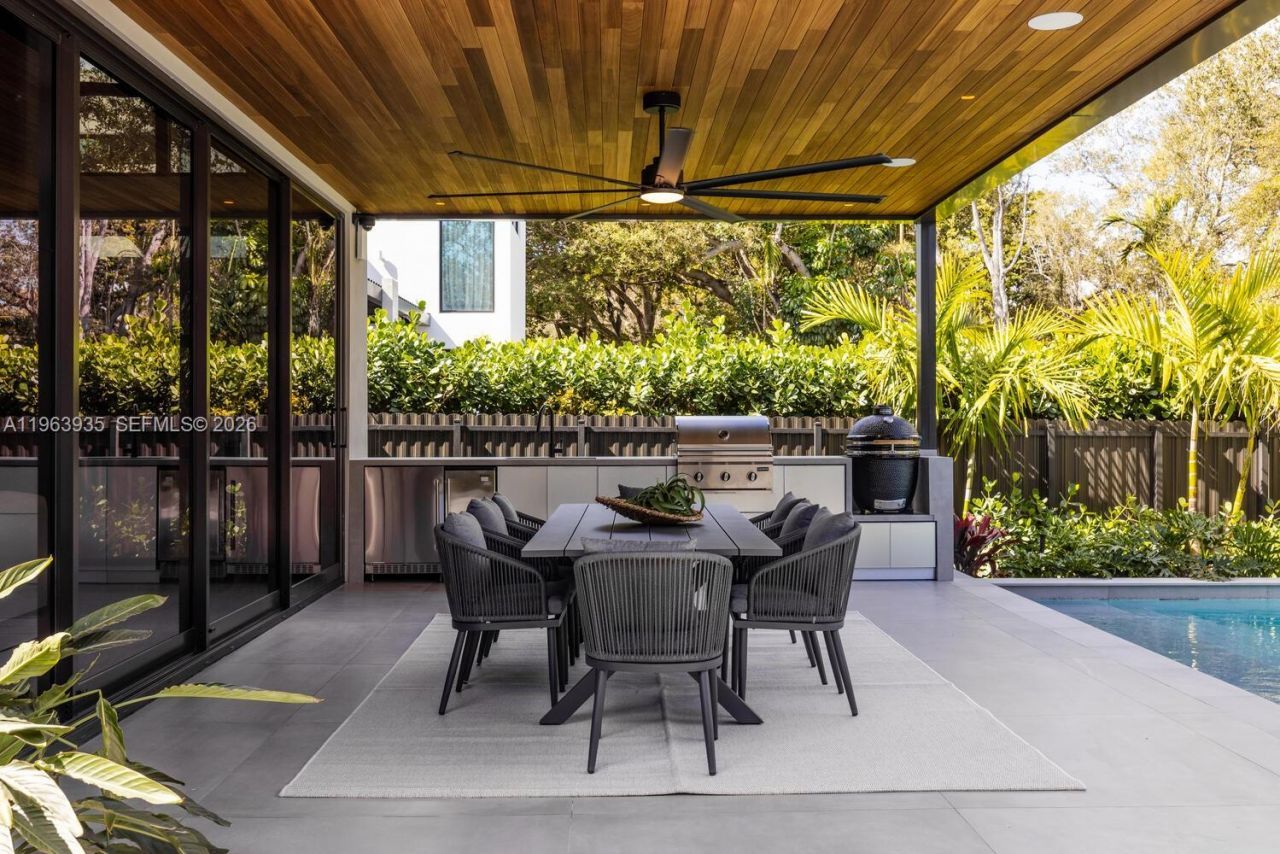 549 NE 95th St, Miami Shores, FL 33138 Photo