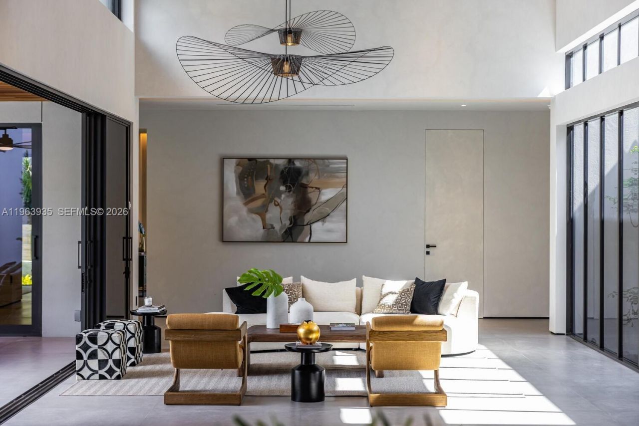 549 NE 95th St, Miami Shores, FL 33138 Photo