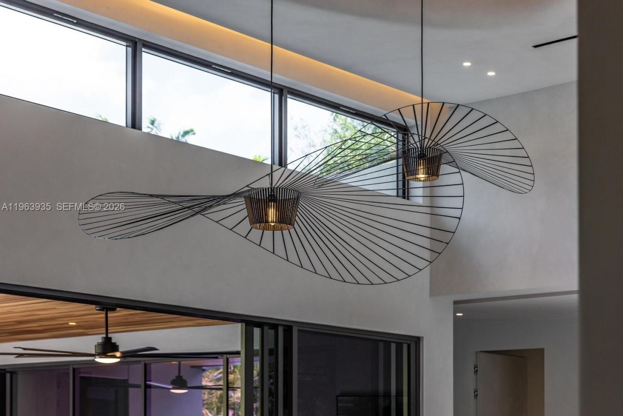 549 NE 95th St, Miami Shores, FL 33138 Photo