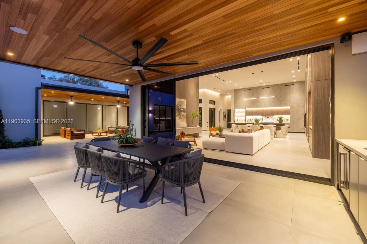 549 NE 95th St, Miami Shores, FL 33138 Photo