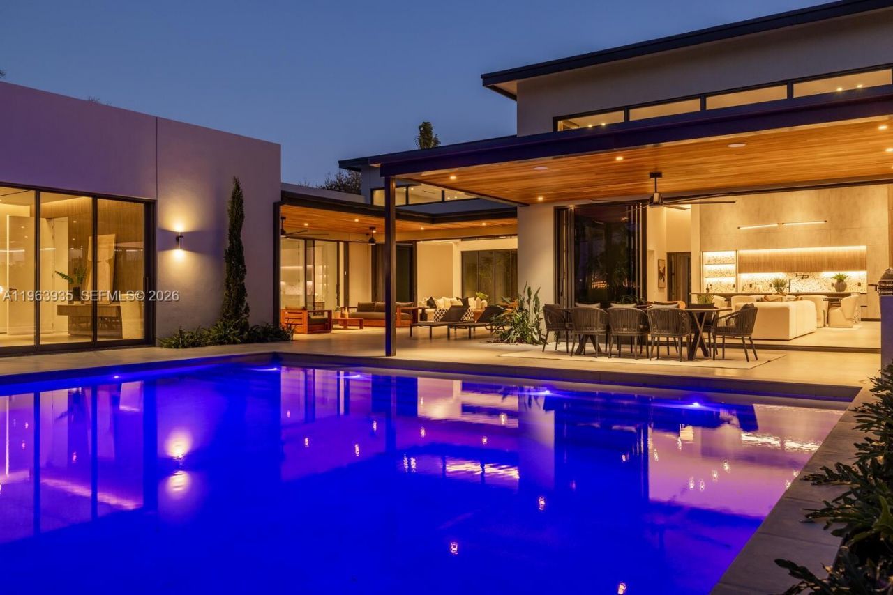 549 NE 95th St, Miami Shores, FL 33138 Photo