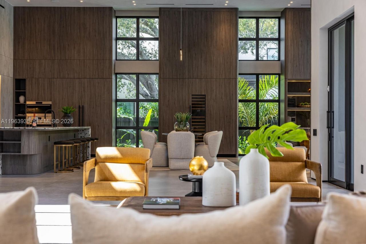 549 NE 95th St, Miami Shores, FL 33138 Photo