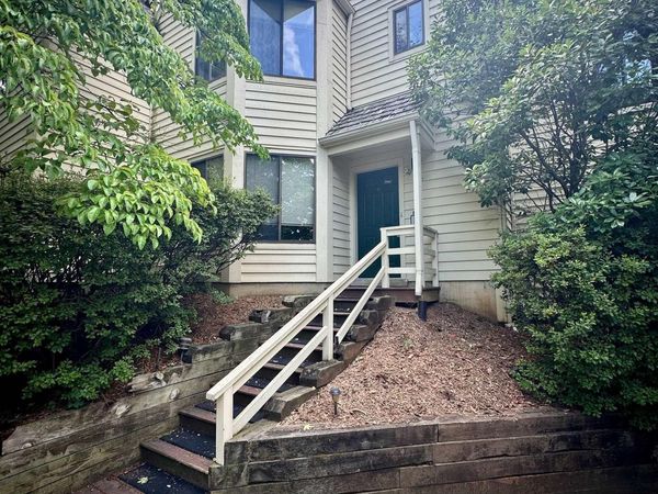 1209 CHATHAM RDG, Charlottesville, VA 22901