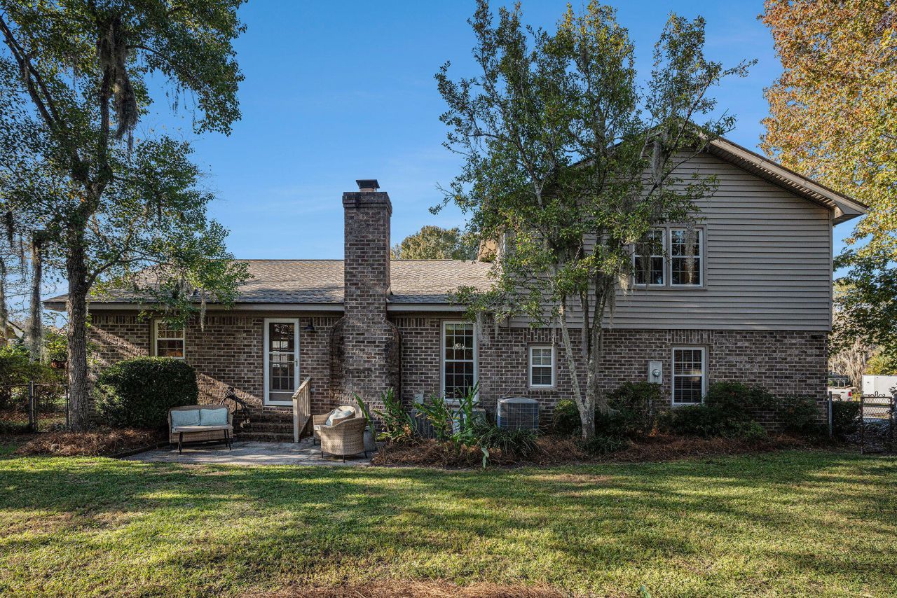 2923 Sugarbush Way Photo 32