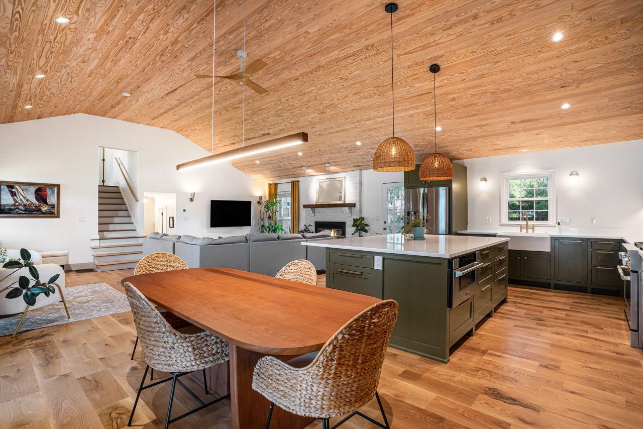 2923 Sugarbush Way Photo 9