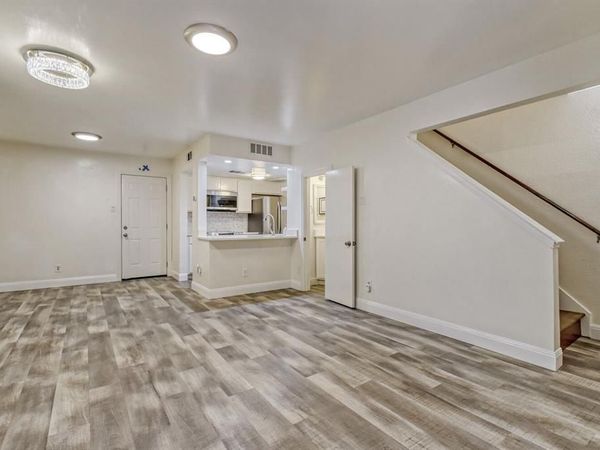 8750 Park Lane, Unit 142, Dallas, TX 75231
