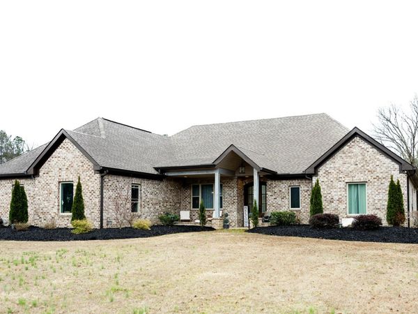 60418 Hatley Road, Amory, MS 38821