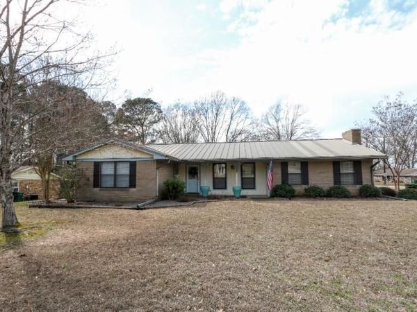 2087 Elvis Presley, Tupelo, MS 38804