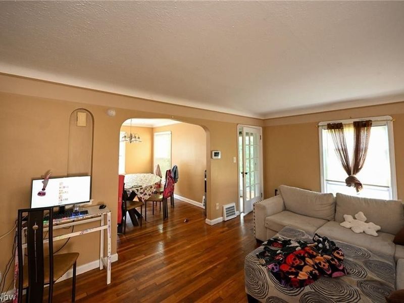 4541 W 174th Street, Cleveland, OH 44135 Photo 3